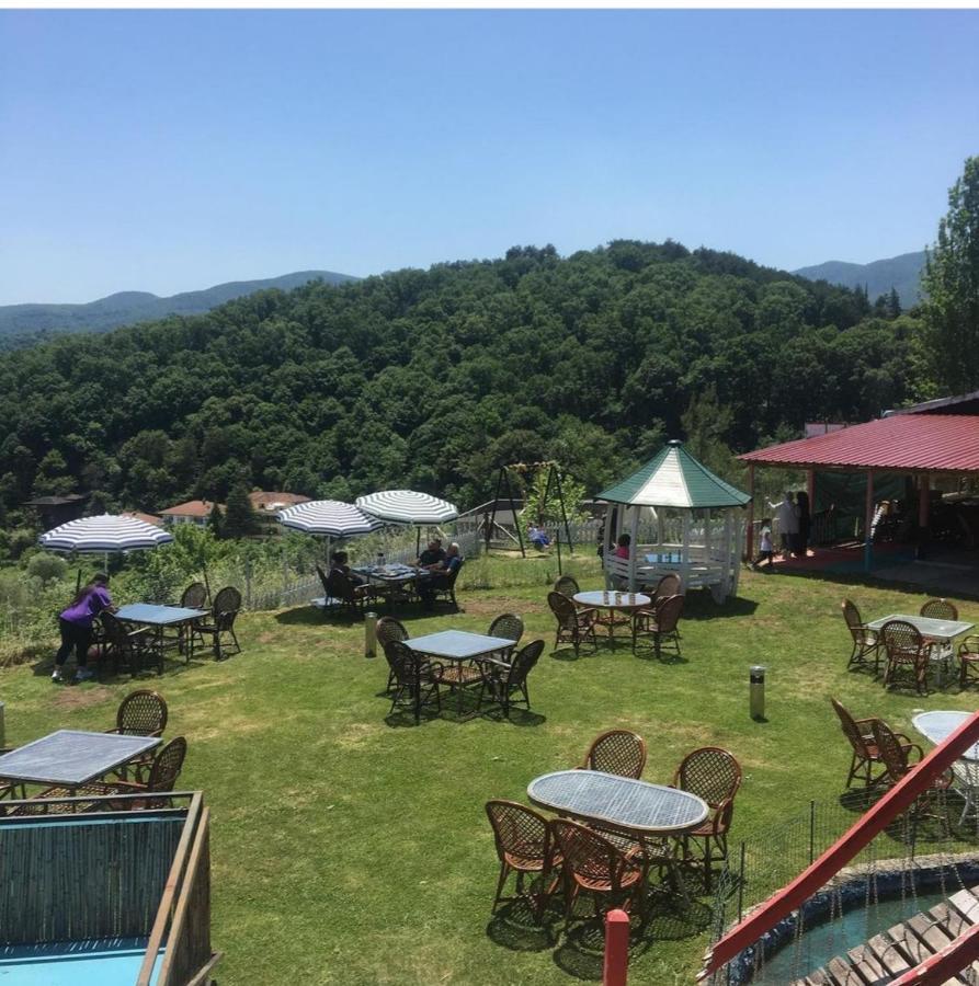 Zumrut Bahce Motel Gokcedere Ngoại thất bức ảnh