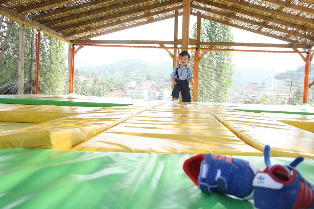 Zumrut Bahce Motel Gokcedere Ngoại thất bức ảnh