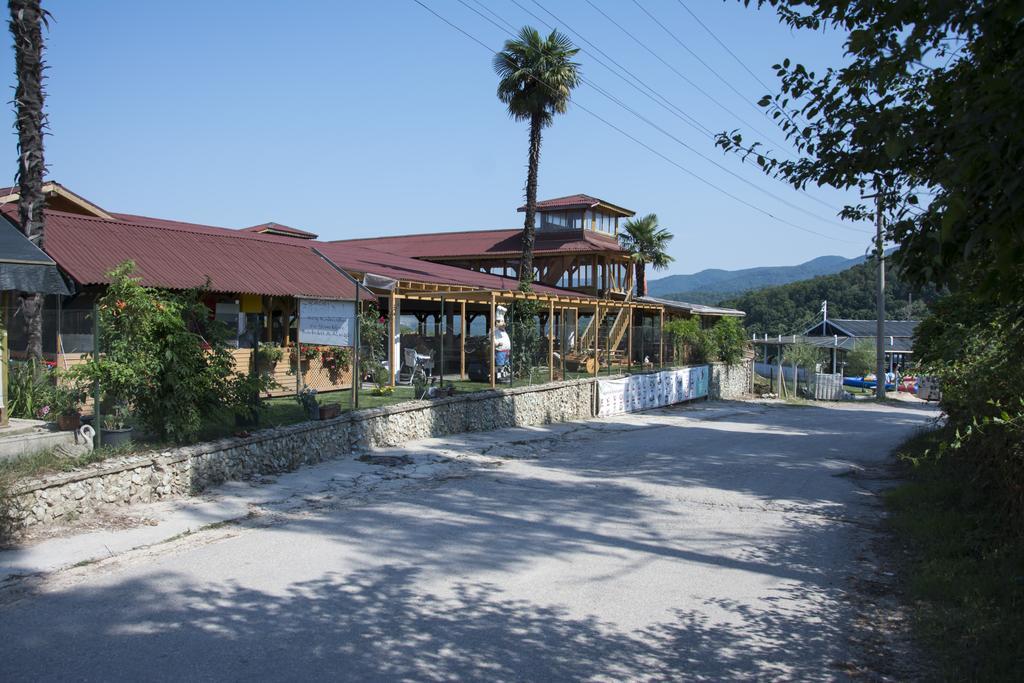Zumrut Bahce Motel Gokcedere Ngoại thất bức ảnh